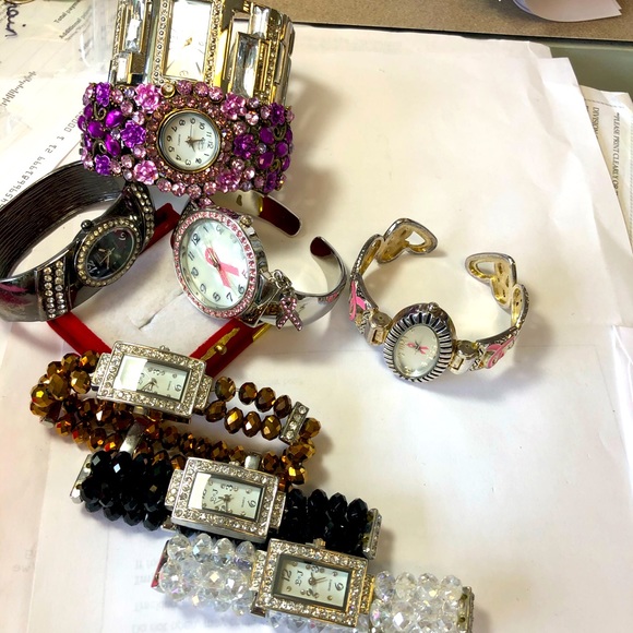 L. J.bead watch, new battery - Picture 1 of 15